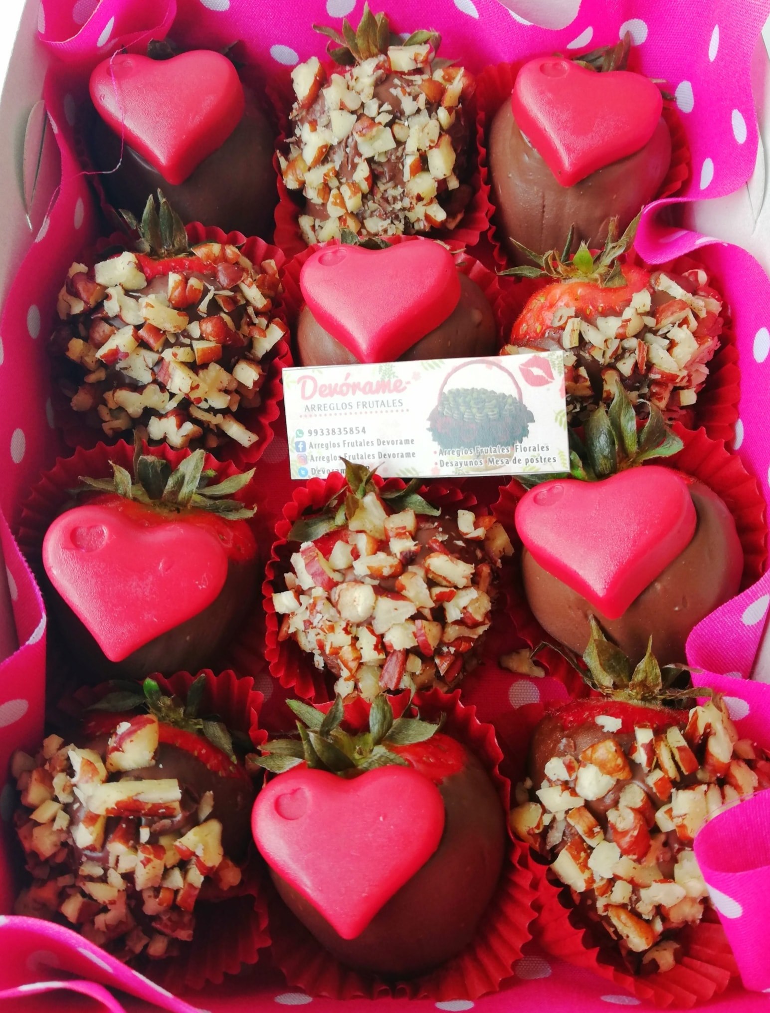 Arreglo frutal Fresas con chocolate devorame