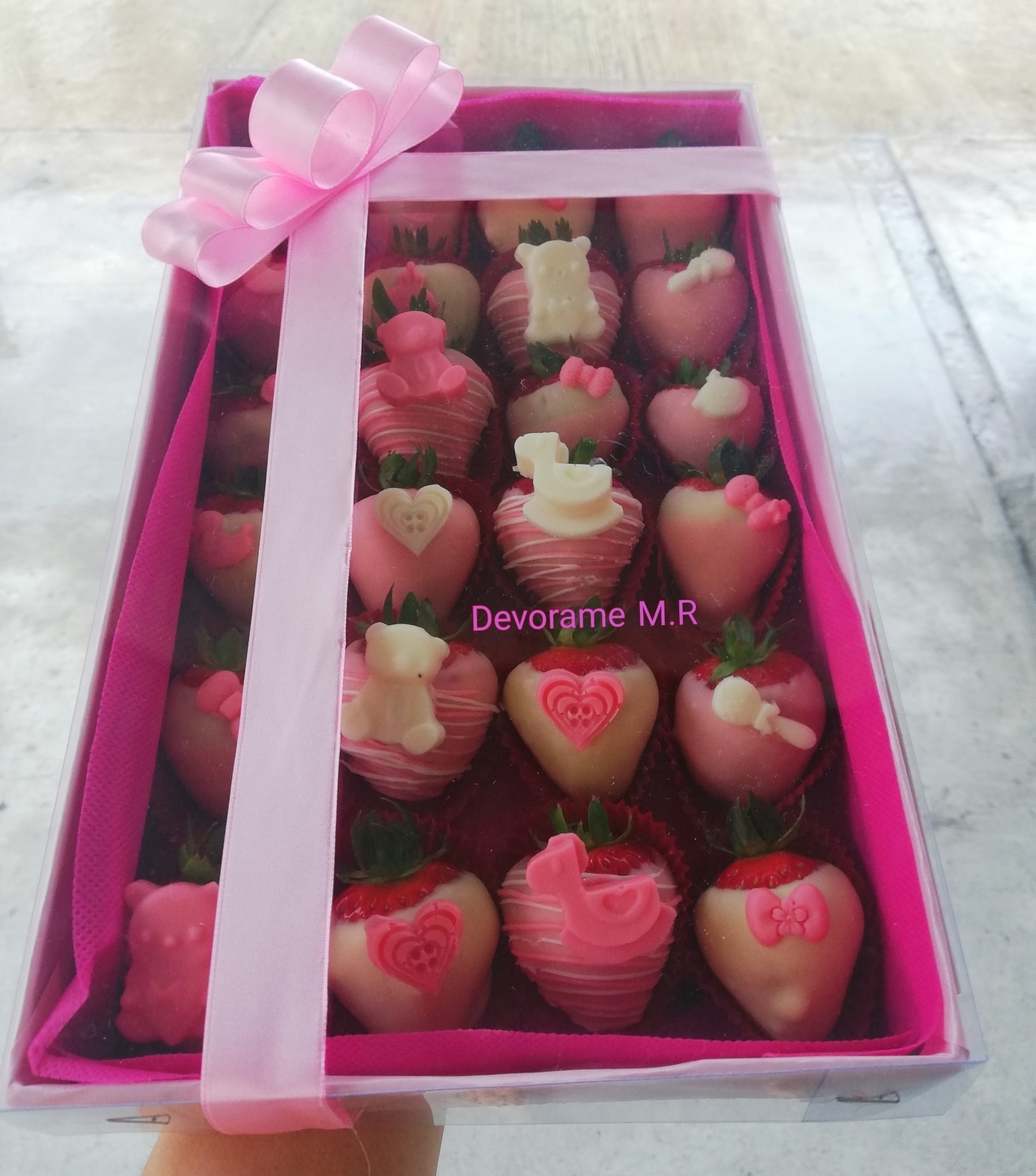 Arreglo frutal Fresas Baby devorame