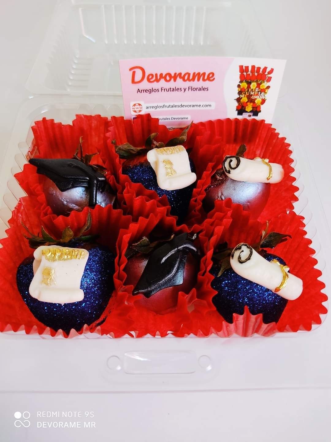 Arreglo frutal Fresas con chocolate devorame