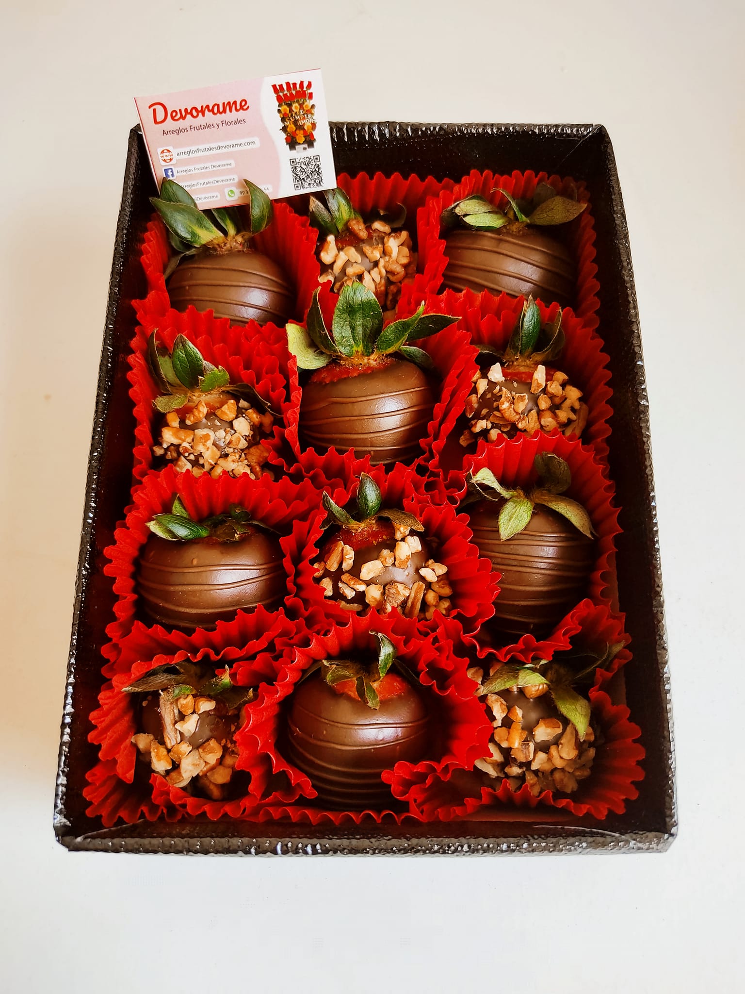 Arreglo frutal Fresas con nuez devorame